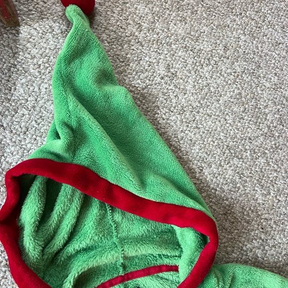 Women’s Large PJ Essentials Zippered Green Onesie With Hood Outlined In Red - Picture 8 of 8